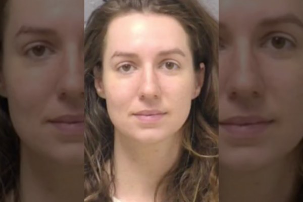 Asesina a sus suegros tras dar masaje de la muerte a su pareja