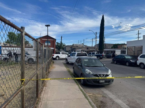 Detienen a dos tras cateos