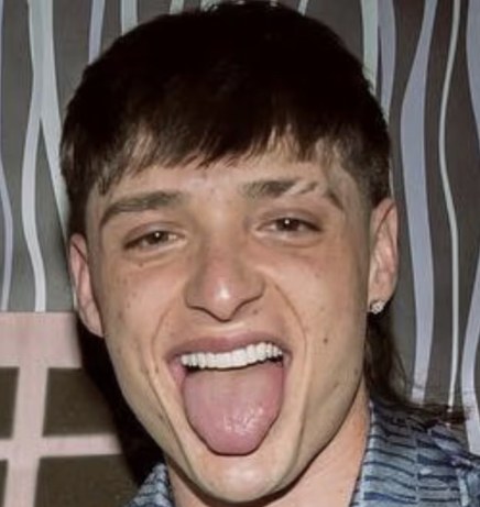 Peso Pluma: Allegados reportan crisis de salud mental y posible ingreso a rehabilitación