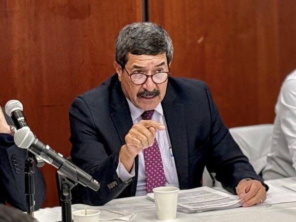 Javier Corral se decanta por Andrea Chávez