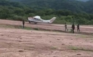 Reportan que sicarios balearon avioneta en Guadalupe y Calvo
