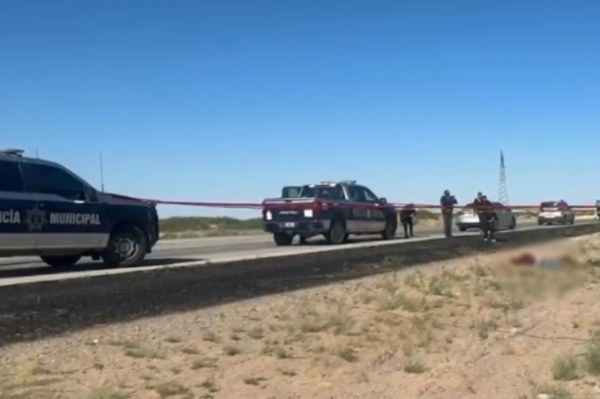 Hallan dos muertos en carretera a Samalayuca