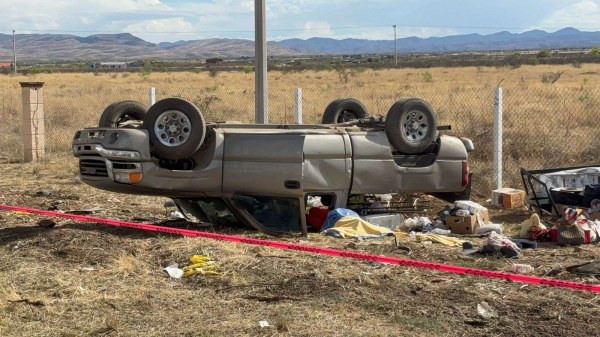 Identifican a mujer fallecida en volcadura