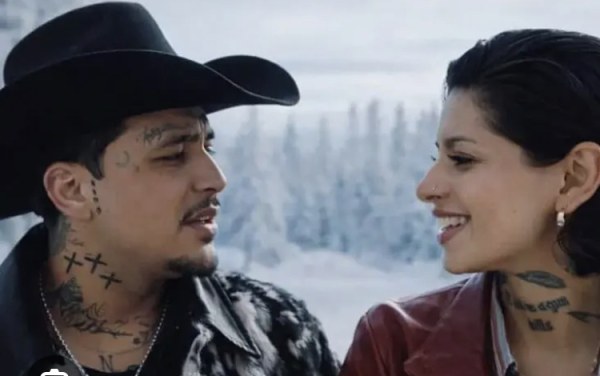 Christian Nodal borra polémico video tras ola de comparaciones con Cazzu