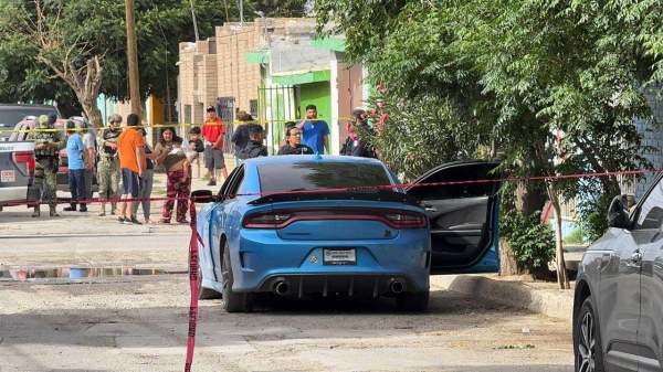 Balean a dos dentro de Charger