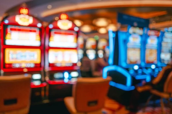 UIF denuncia red de casinos ligados al Cártel del Noreste