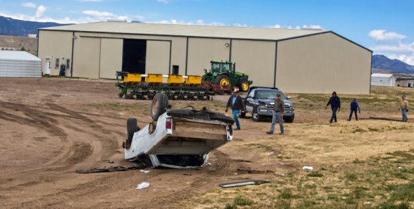Muere adulto mayor en volcadura hacia Bachíniva