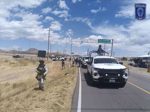 Aseguran pick up con cargadores y cartuchos tras balacera en Nonoava
