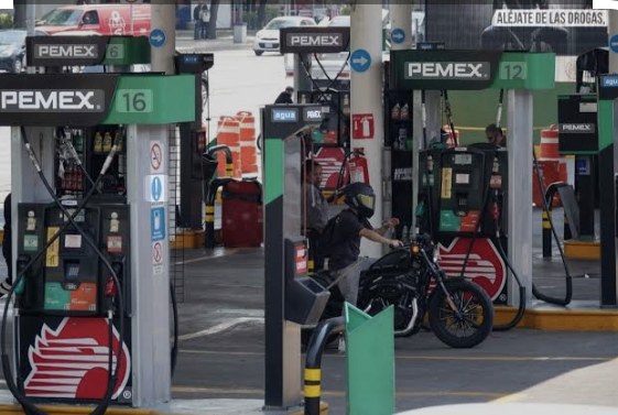 Suben precios de gasolina Premium y Diésel