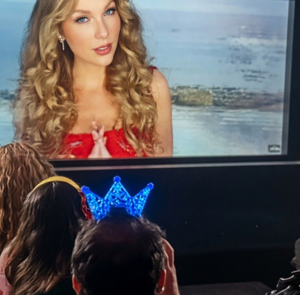 Thalía: Salud crítica y cero contacto físico con sus fans