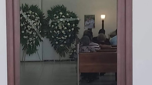 Despiden a chofer fallecido en accidente de pacientes del IMSS