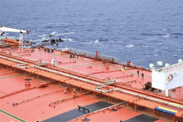 Fuerzas armadas de Estados Unidos abordan petrolero sancionado por suministrar a Irán