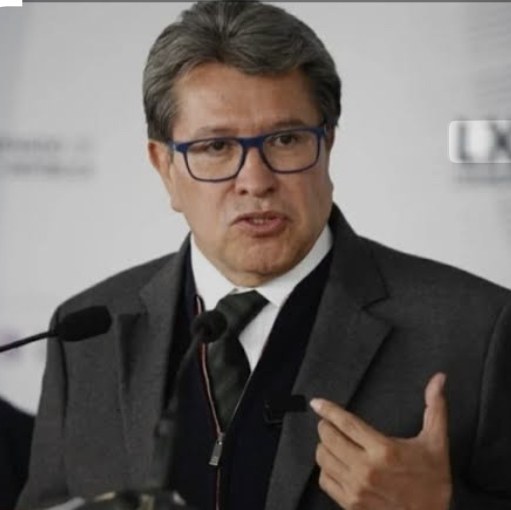 Monreal se opone a juicio político contra Maru Campos