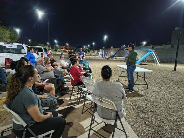Se reúne Alan Falomir con vecinos de Lomas del Valle y Quintas Juan Pablo II