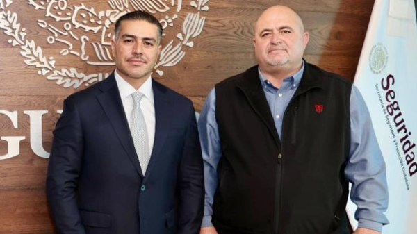 Se reúne Julián LeBarón con Harfuch