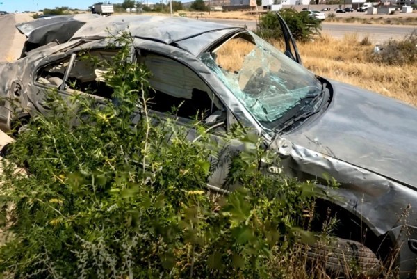 Vuelca en carretera a Jiménez