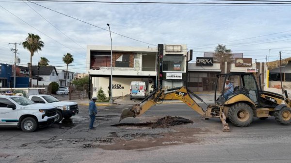 Repara JMAS fuga de agua en la Mirador