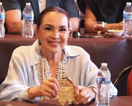 Aída Cuevas engalana Ciudad Juárez con el Encuentro de Música Ranchera