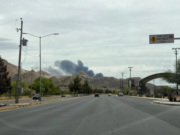 Avistan fuerte incendio al sur