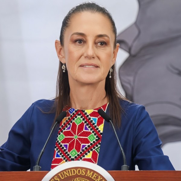 FGR toma el control del caso Chihuahua; Sheinbaum rechaza versión estatal