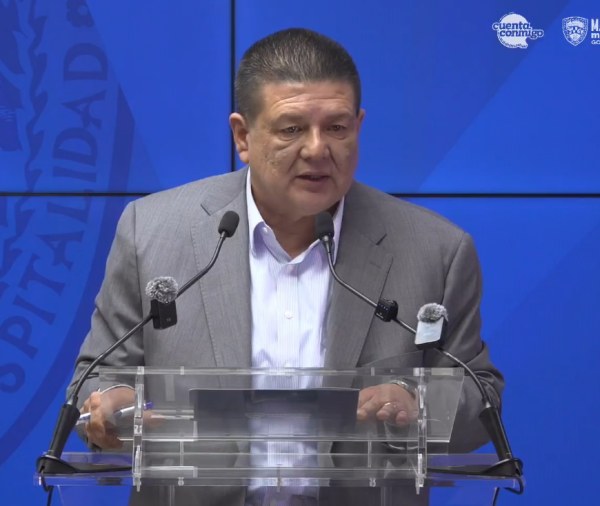 Se va Jáuregui y sus aspiraciones con él