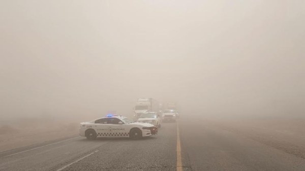 Alerta por tolvaneras en carreteras de Chihuahua