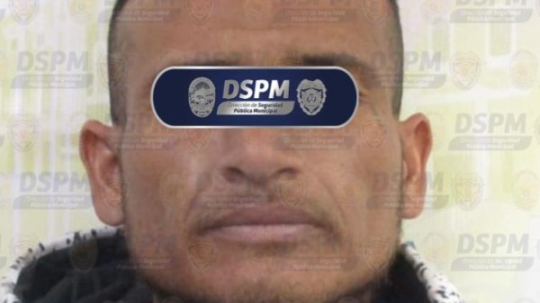 Lo detienen ebrio y con auto robado en carretera a Aldama