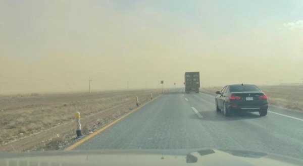 Alertan por tolvaneras en carreteras