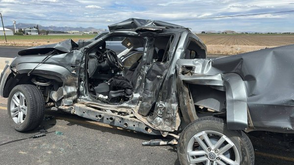 Muere tras choque en corredor comercial