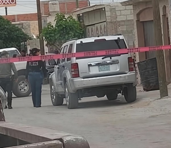 Hallan cuerpo enterrado en patio de casa