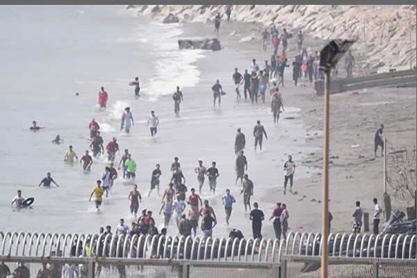 Engaño en redes provoca entrada masiva a Ceuta