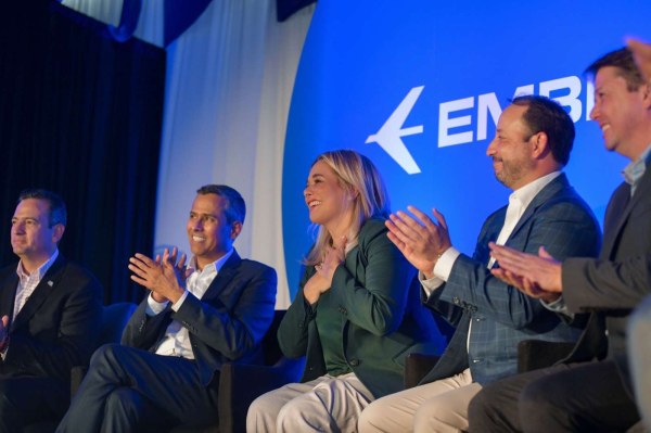 Inicia operaciones Embraer México en Chihuahua