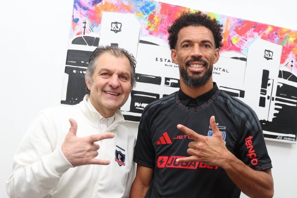 Vozinha jugará con Colo Colo
