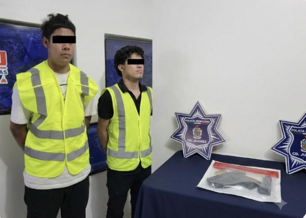 Cinco detenidos tras persecución policial