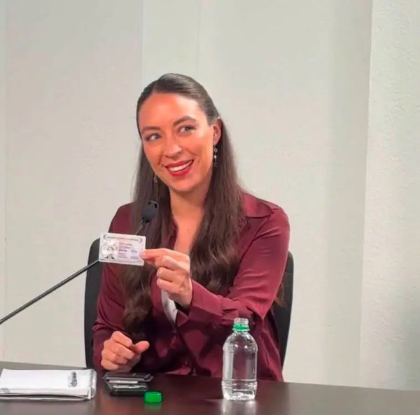 Julieta Ramírez presume su visa