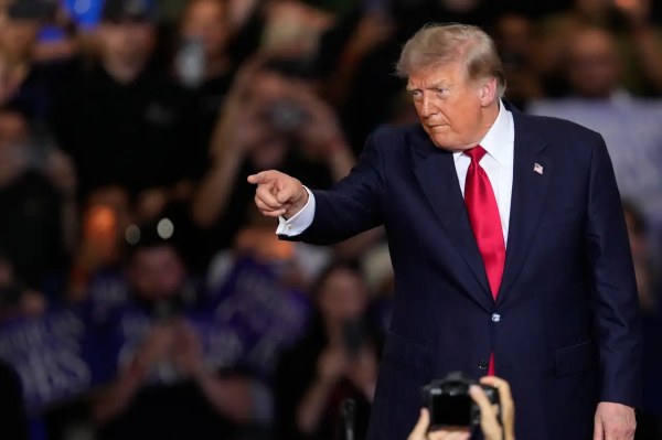 México perjudica a EU y Canadá: Trump