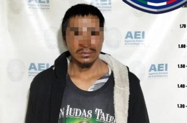 Ataca a otro hombre con machete sin motivos