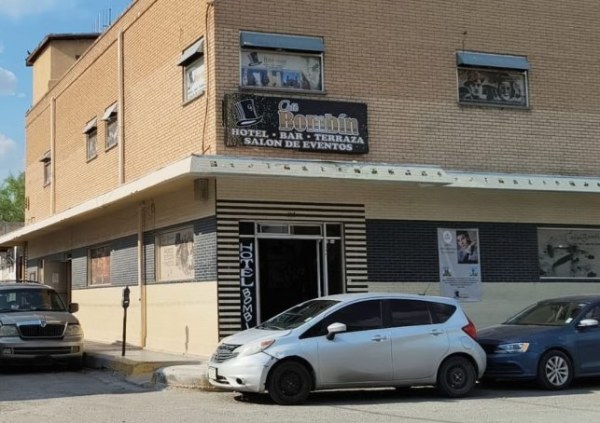Hallan muerto en habitación de hotel