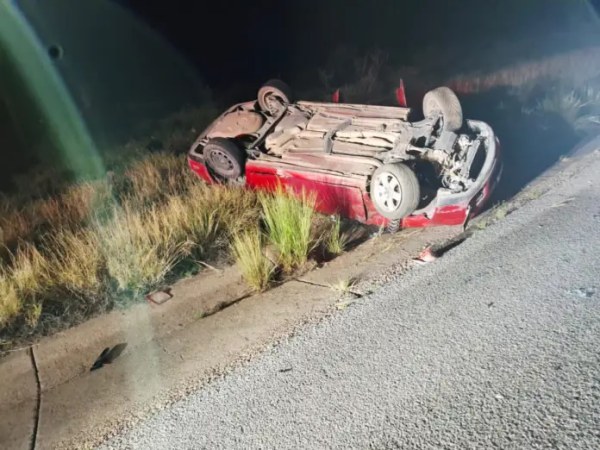 Volcadura deja un muerto y dos lesionados