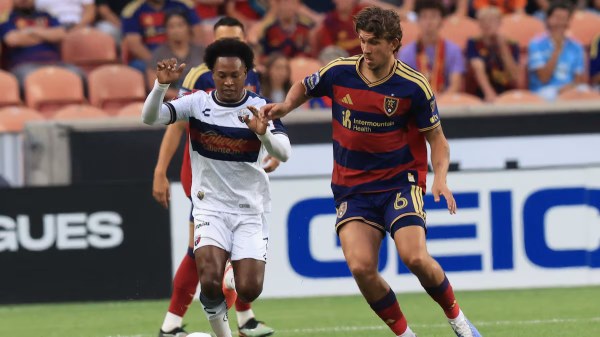Golea Real Salt Lake 4-0 al Atlante