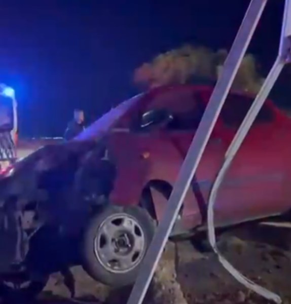 Aparatoso choque en carretera a Aldama