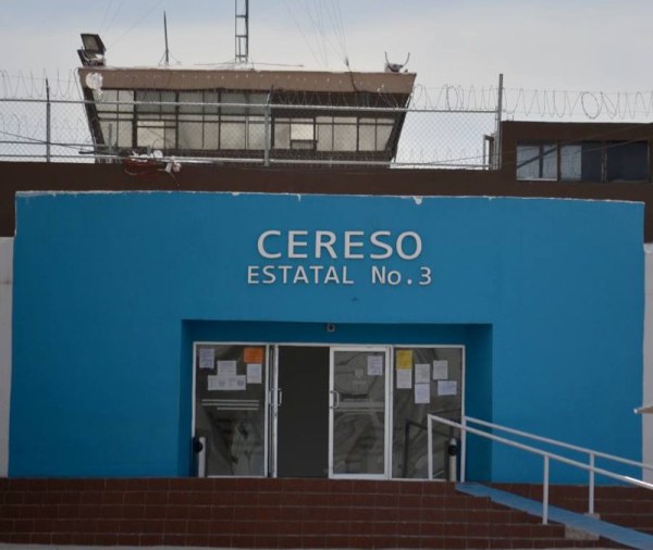 Revientan Cereso 3