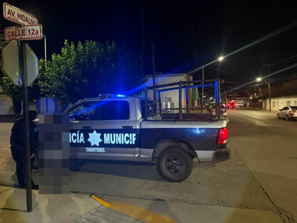 Golpea a adulta mayor para robarle su bolso