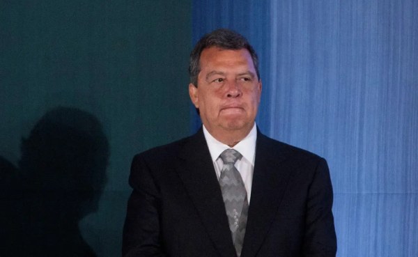 Vinculan a exgobernador por caso Ayotzinapa