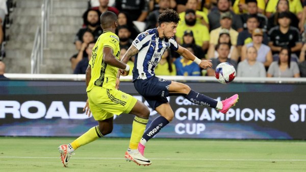Remonta Monterrey y vence 2-1 a Nashville SC