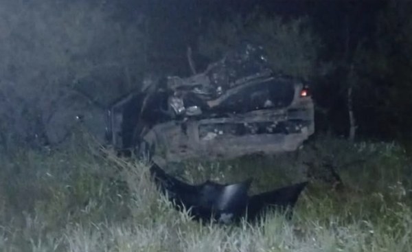 Rescatan a mujer tras caer a un barranco