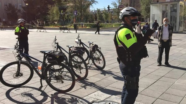 Multan a motociclista que circulaba en la Liber