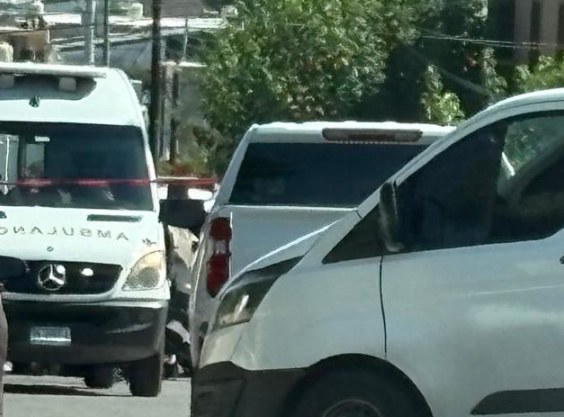 Se desploma y muere en la Campesina