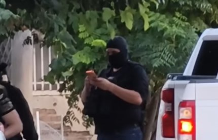 Realizan cateo en la Melchor Ocampo