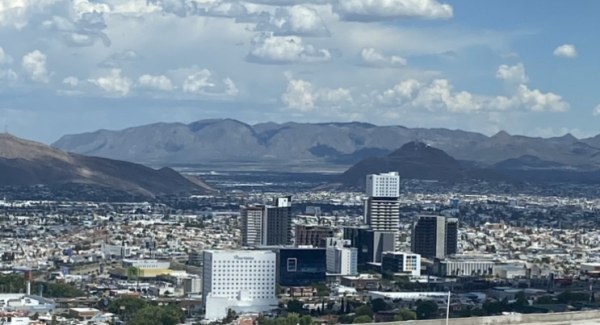 Prevén lluvias dispersas y ambiente cálido hoy en la capital